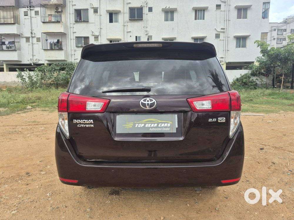 Toyota Innova Crysta 2.8z Automatic, 2016, Diesel