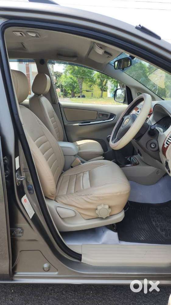 Toyota Innova 2.5 G (diesel) 7 Seater, 2010, Diesel