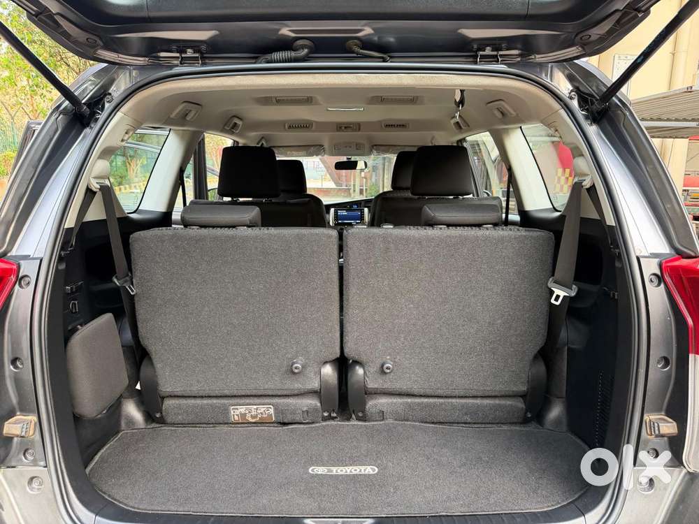 Toyota Innova Crysta [2020-ongoing] 2.4 Gx At 7 Str, 2022, Diesel