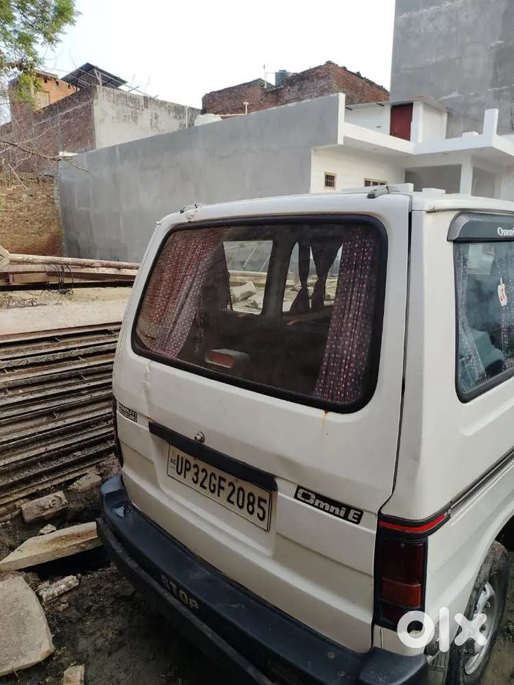 Good Condition White Colour No Dent Cng And Petrol Available All Docum