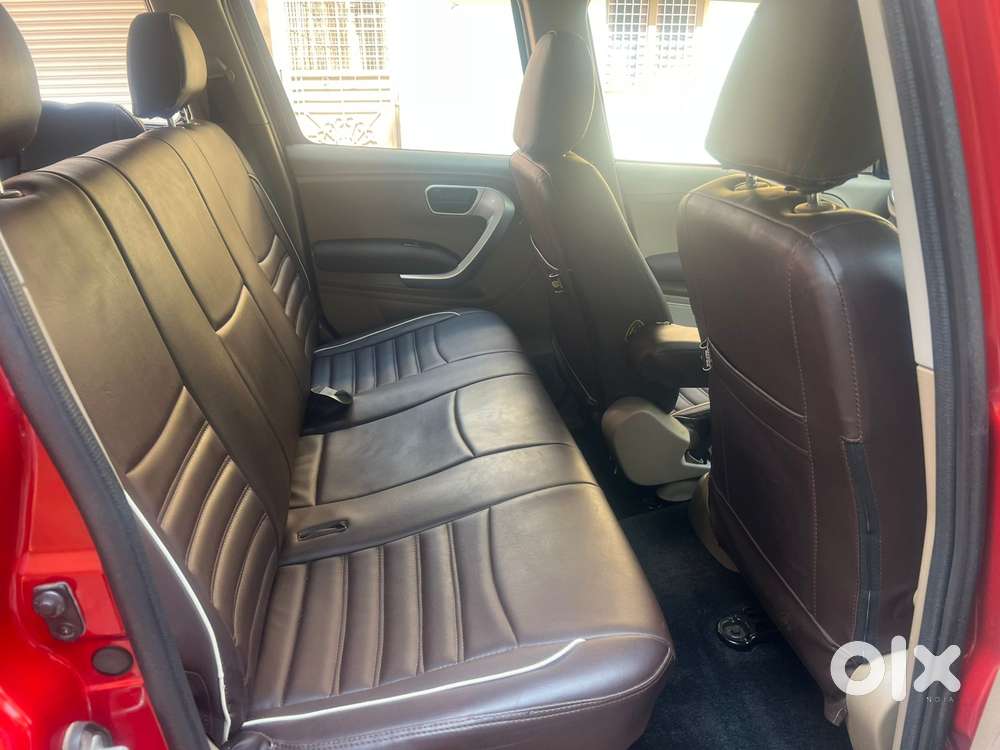 Mahindra Tuv 300 T8, 2016, Diesel