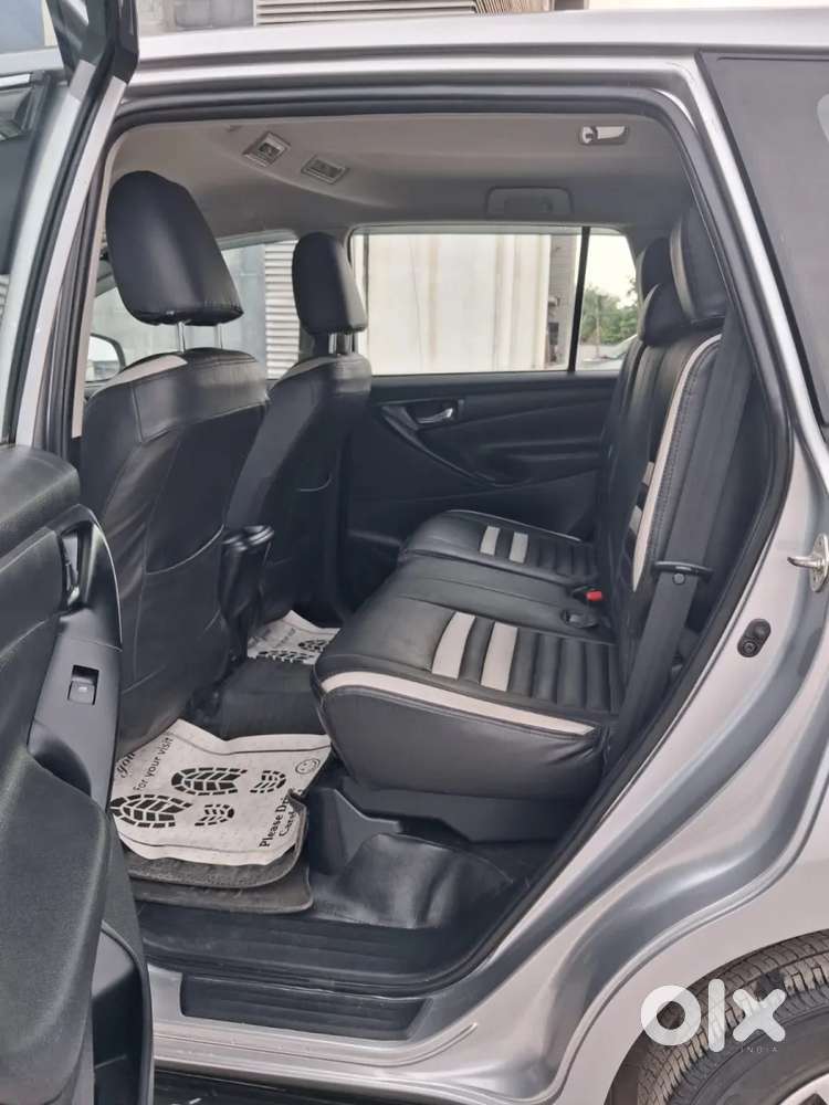 Toyota Innova Crysta G 8 Str, 2016, Diesel