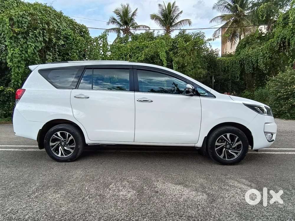 Toyota Innova Crysta [2020-ongoing] 2.4 Vx 7 Str, 2023, Diesel