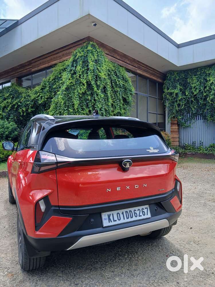 Tata Nexon Fearless Plus (ps) 1.2 Icng 6mt Red Dark Edition, 2024, P..