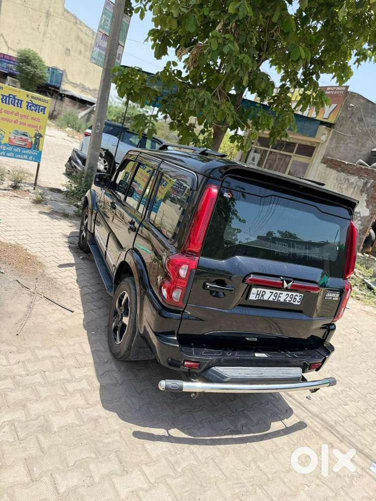Mahindra Diesel Car 2024 December Km Driven