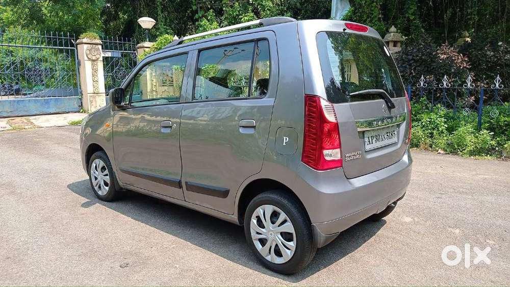 Maruti Suzuki Wagon R Vxi 1.0, 2018, Petrol