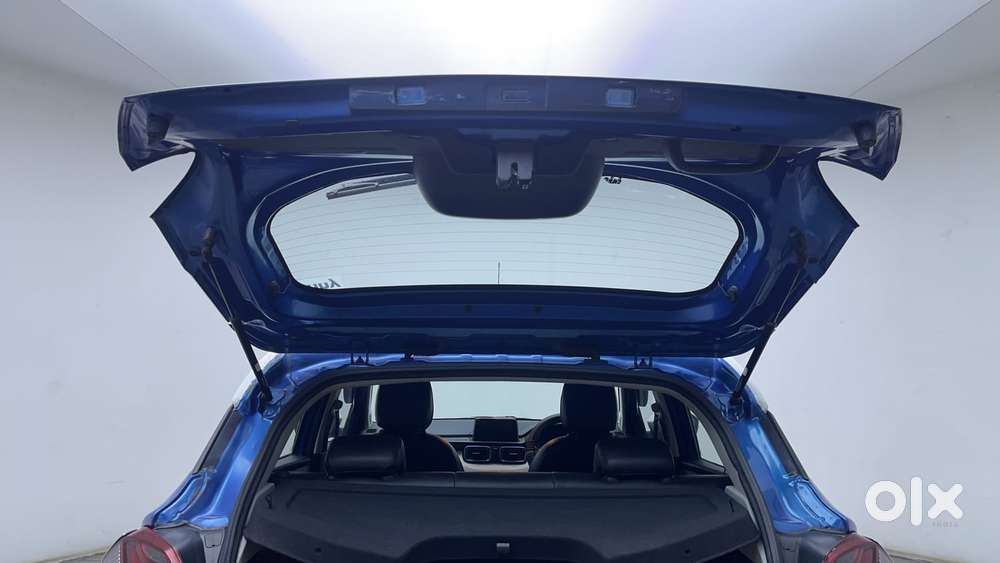 Tata Punch 1.2 Revotron Creative Amt Dual Tone, 2022, Petrol