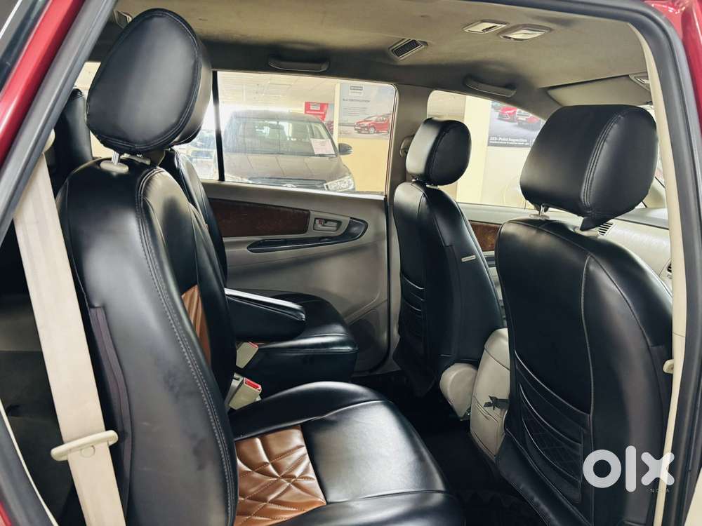 Toyota Innova 2.5 G (diesel) 7 Seater Bs Iv, 2014, Diesel