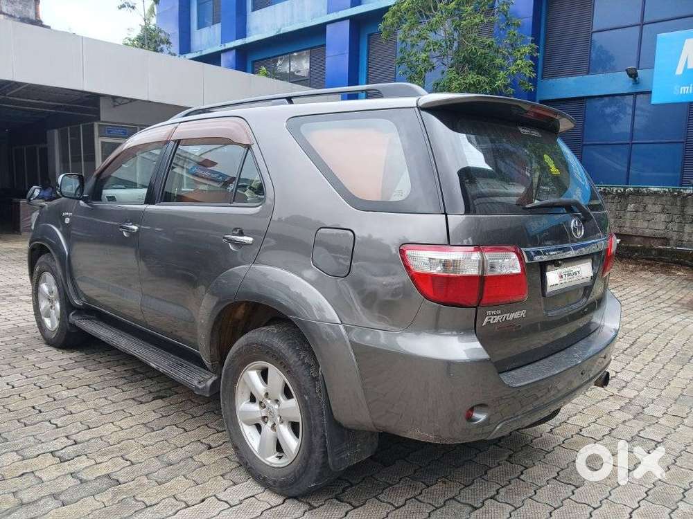 Toyota Fortuner 3.0 4x4 Manual, 2010, Diesel