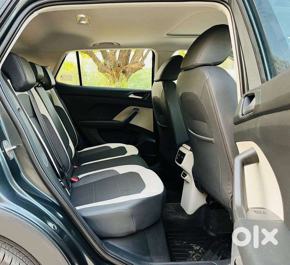 Volkswagen Taigun 1.0 Tsi Topline At, 2023, Petrol