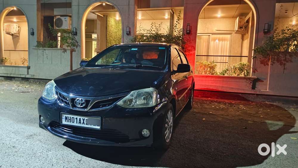 Toyota Etios V, 2011, Petrol