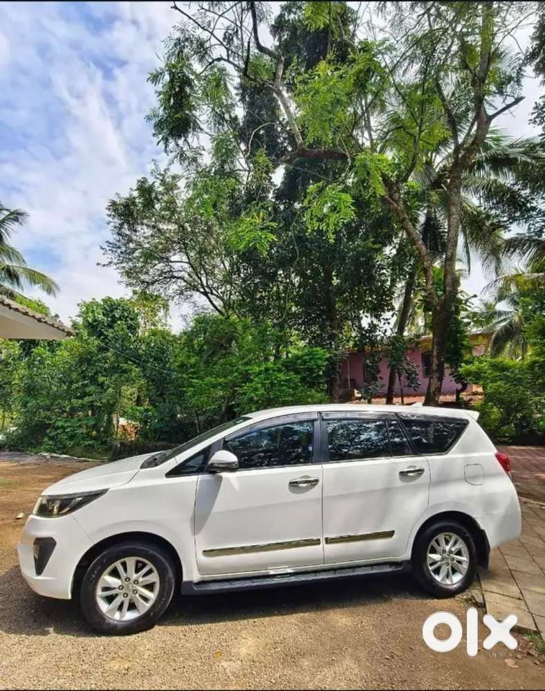Innova Crysta 2018 Model Re Vandi Ann