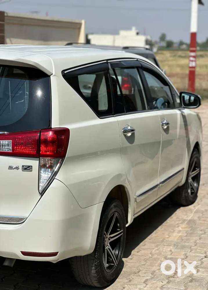 Toyota Innova Crysta 2017 Diesel Good Condition