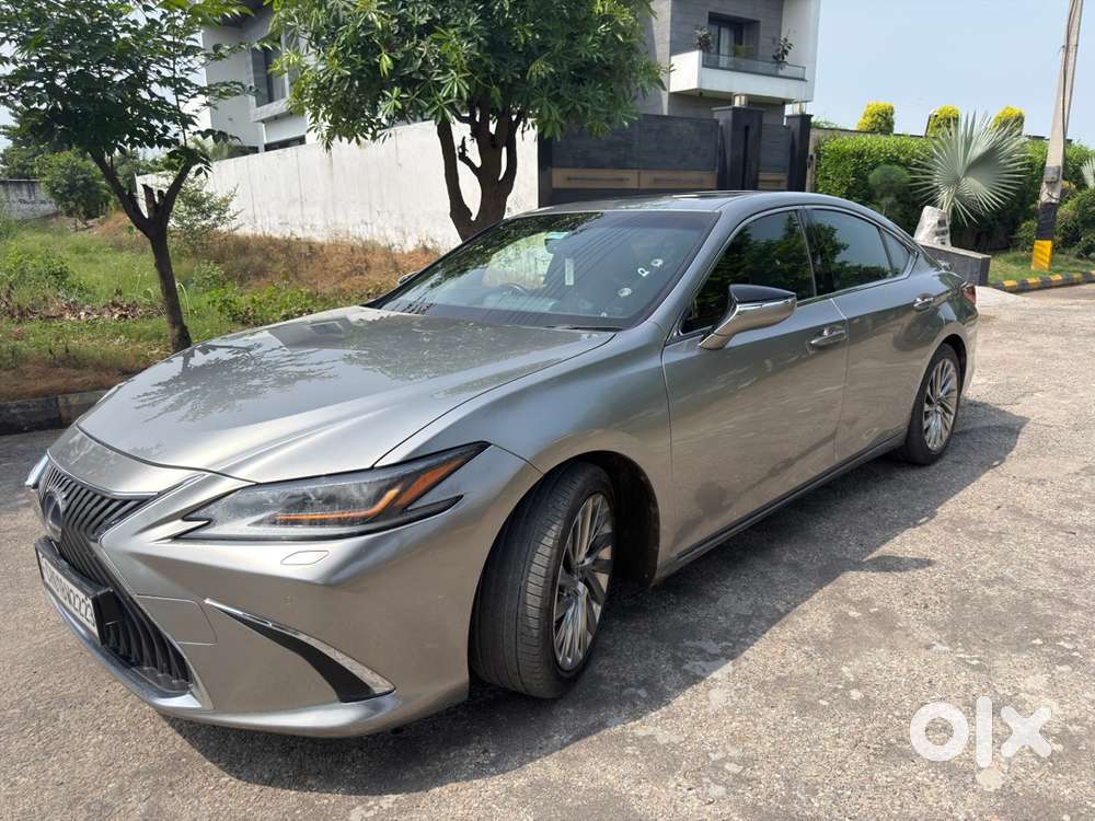 Lexus Es 300h 2019 Model