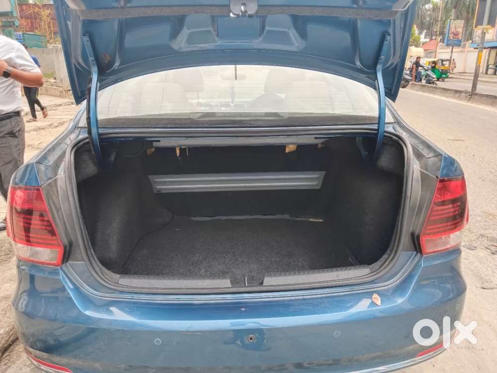 Volkswagen Vento 1.2 Tsi Highline Plus At, 2017, Petrol