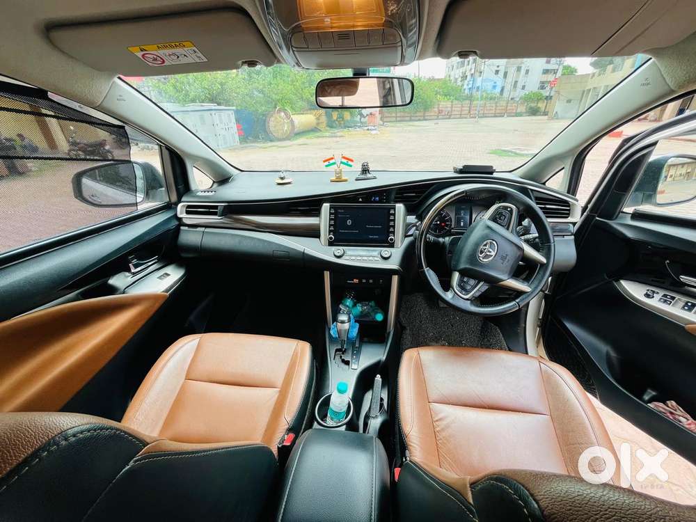Toyota Innova Crysta 2.7 Zx At, 2022, Petrol