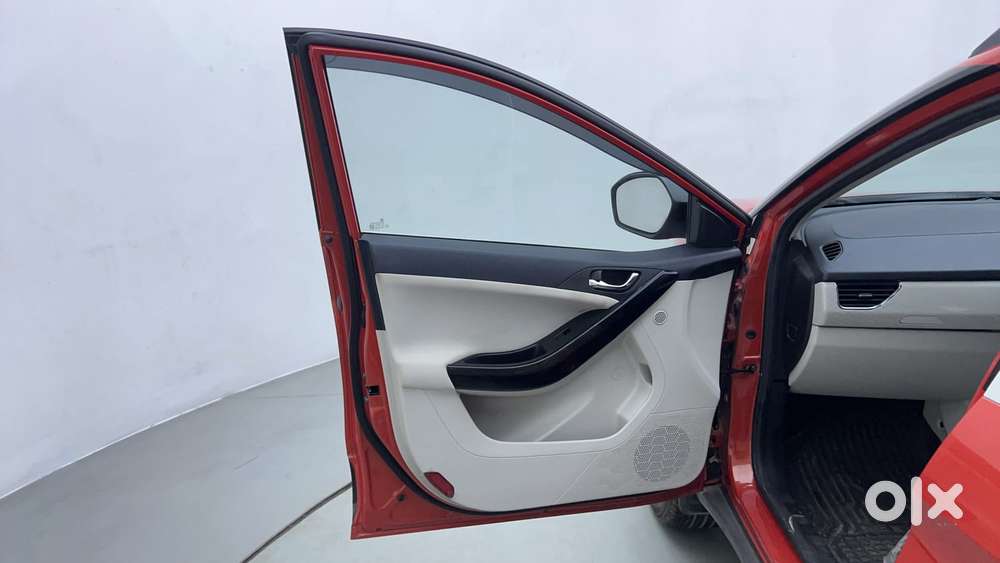 Tata Nexon 1.2 Revotron Xz Plus, 2023, Petrol