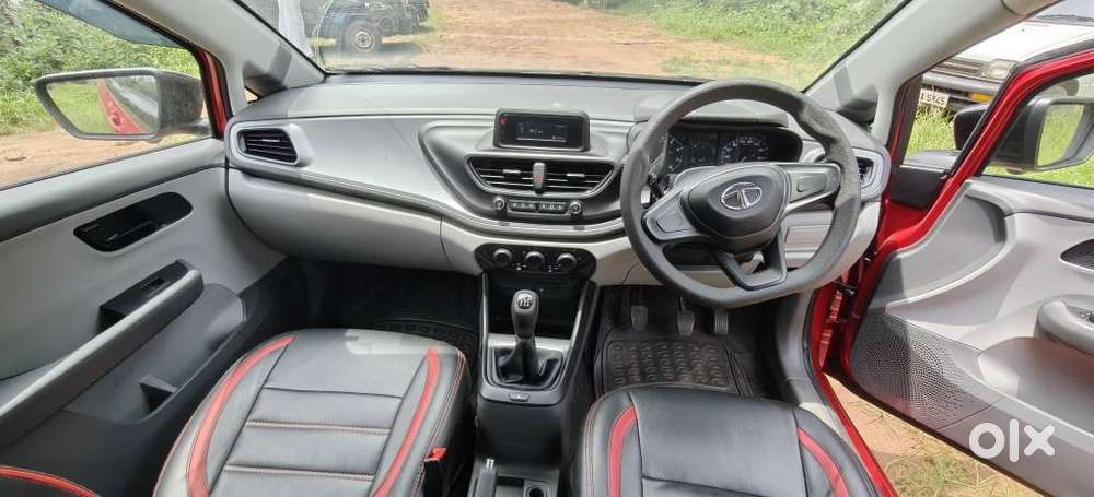Tata Altroz 1.2 Xm, 2021, Petrol