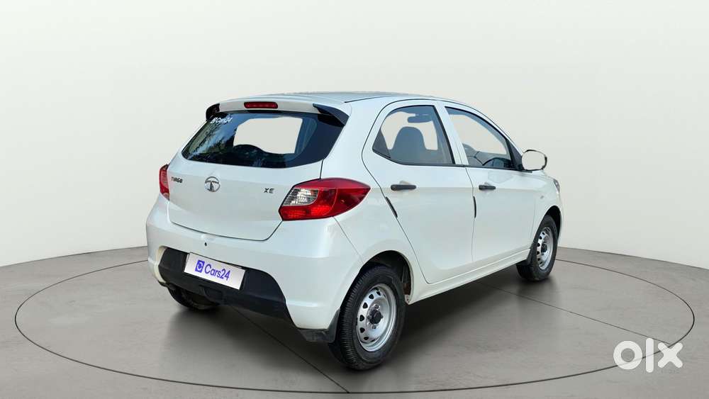 Tata Tiago Xe, 2017, Petrol