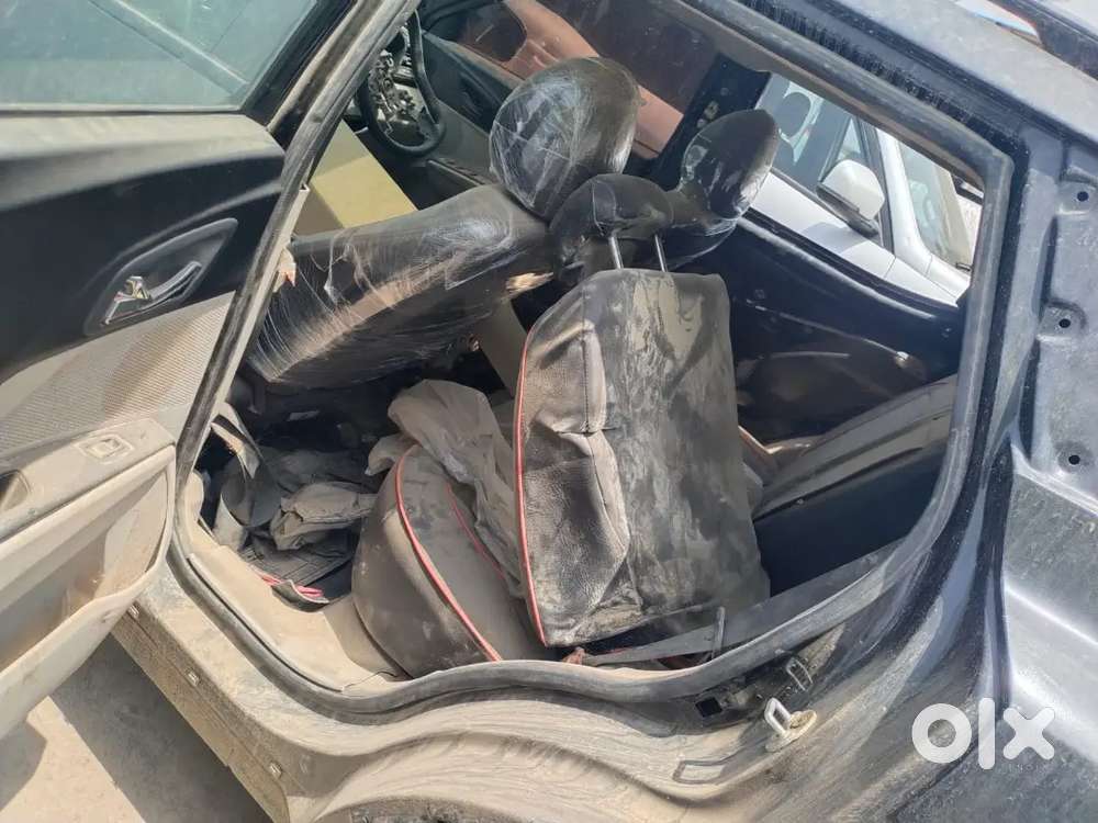 Mahindra Xuv300 Turbosport 2024 Diesel 6000 Km Driven