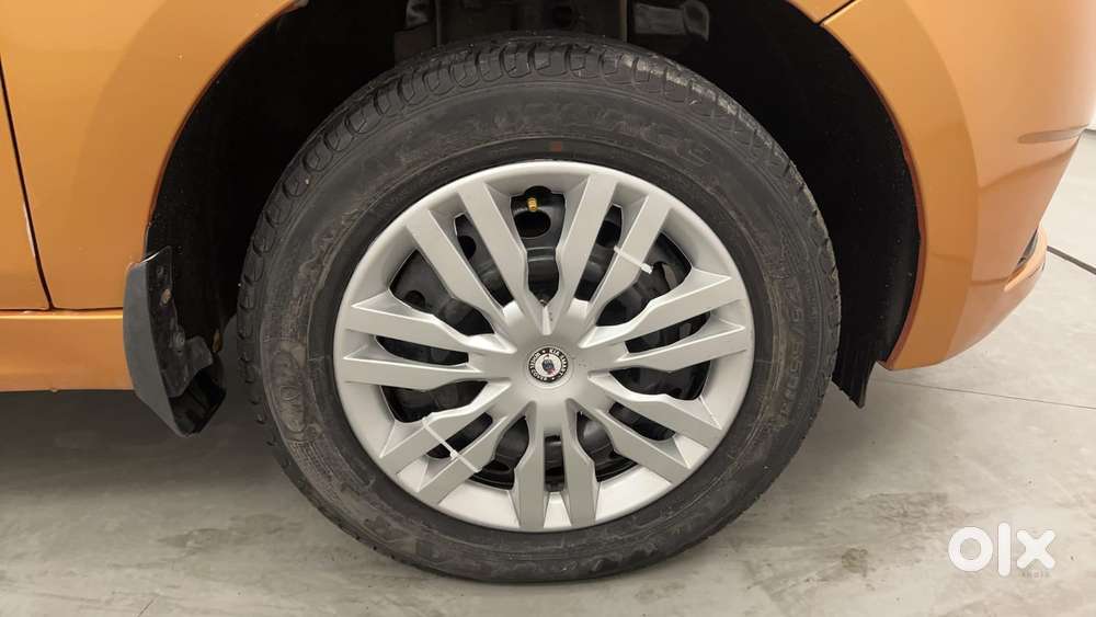 Tata Tiago 1.2 Revotron Xt, 2017, Petrol