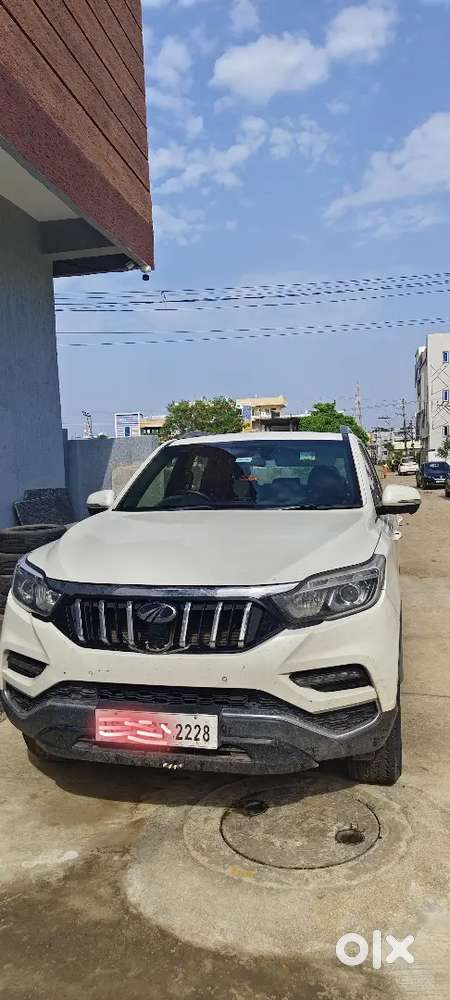 Mahindra Alturas G4 2019 Diesel Well Maintained