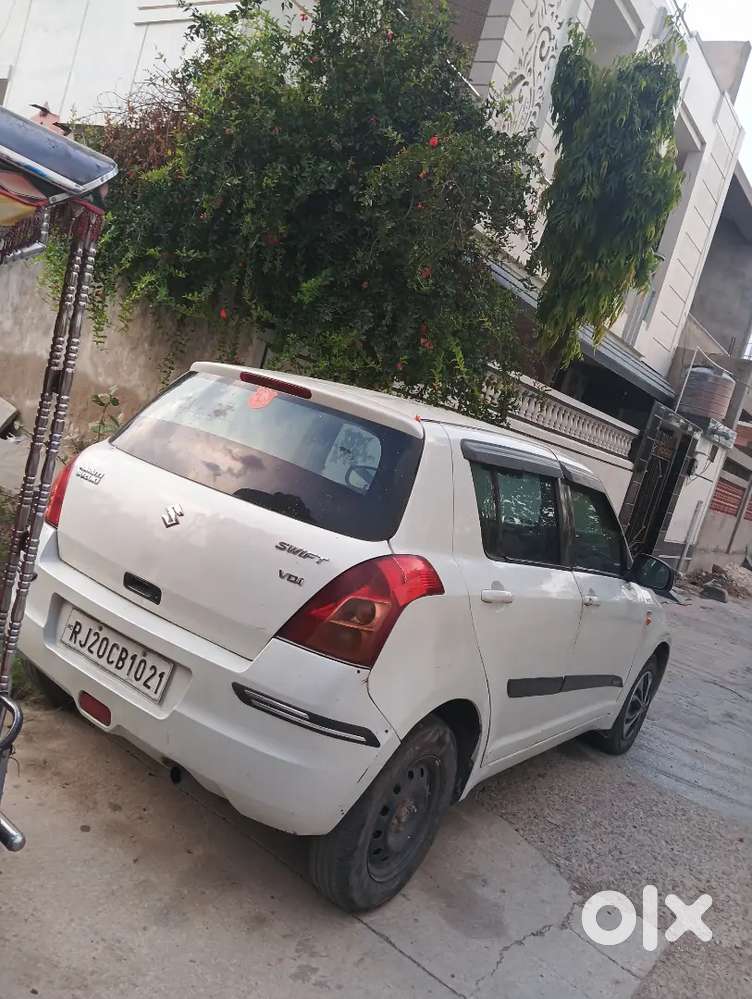 Maruti Suzuki Swift 2009 Diesel 130000 Km Driven
