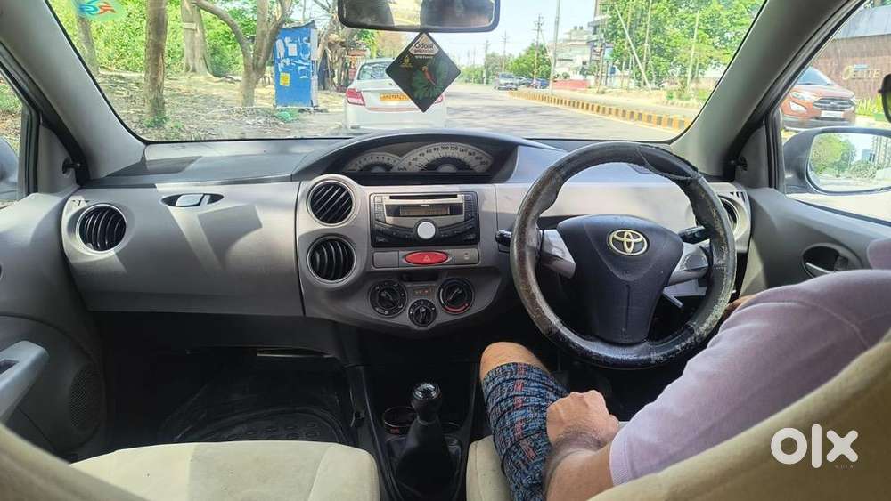 Toyota Etios 2011 Petrol Well Maintained