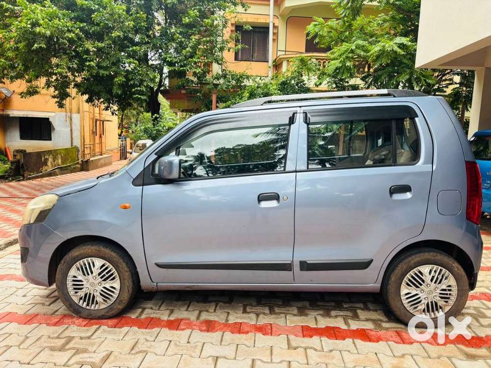 Maruti Suzuki Wagon R 1.0 Vxi (o), 2017, Petrol