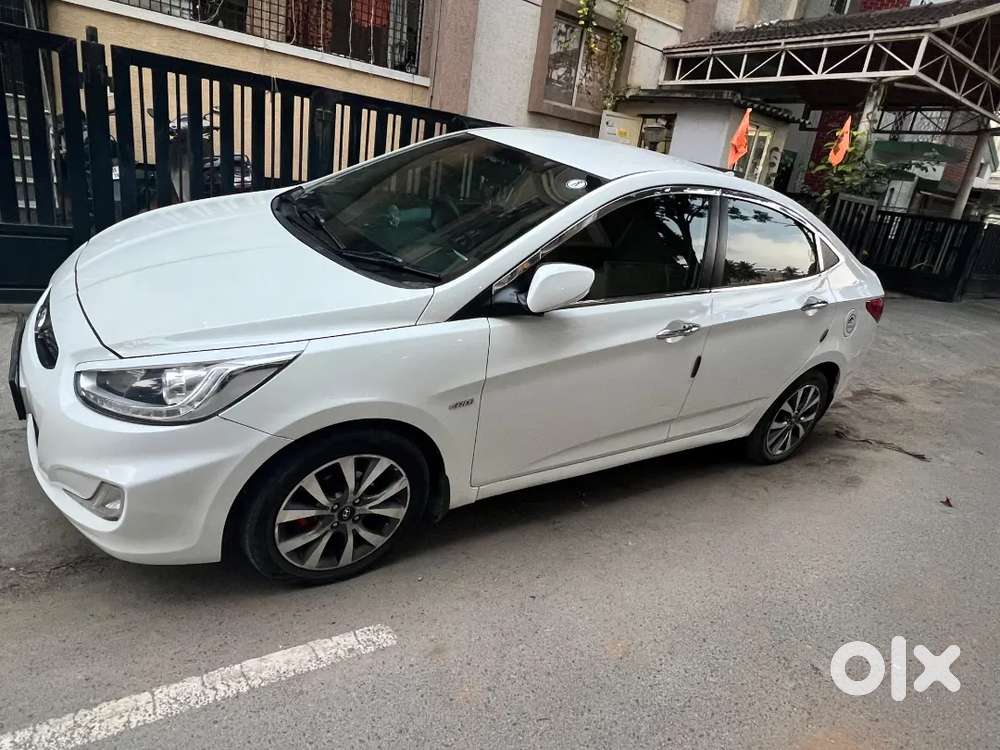 Hyundai Verna Fluidic 1.6 Sx(o) Diesel Top End Model(2014) White