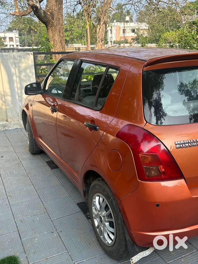 Maruti Suzuki Swift 2006 Petrol 87500 Km Driven