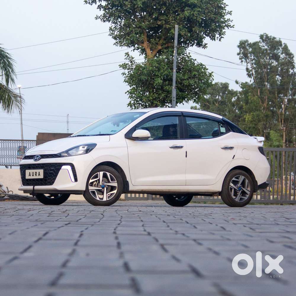 Hyundai Aura Sx 1.2 Cng, 2025, Cng & Hybrids