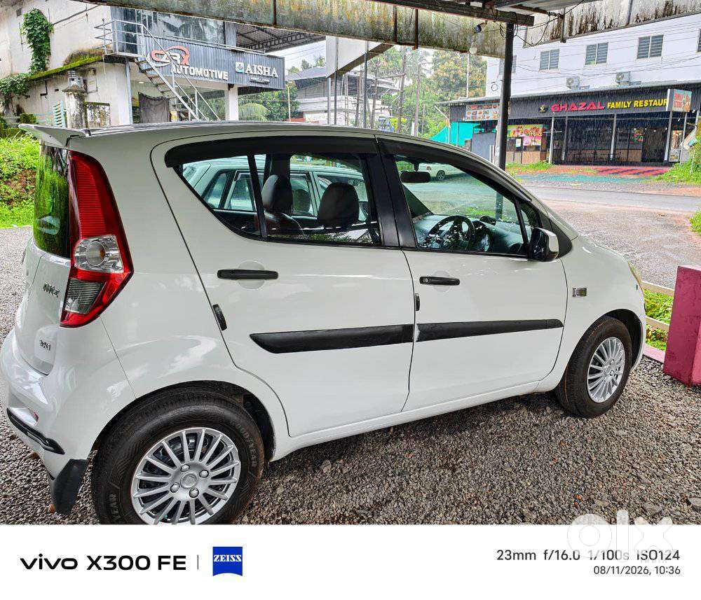 Maruti Suzuki Ritz Vxi, 2012, Petrol