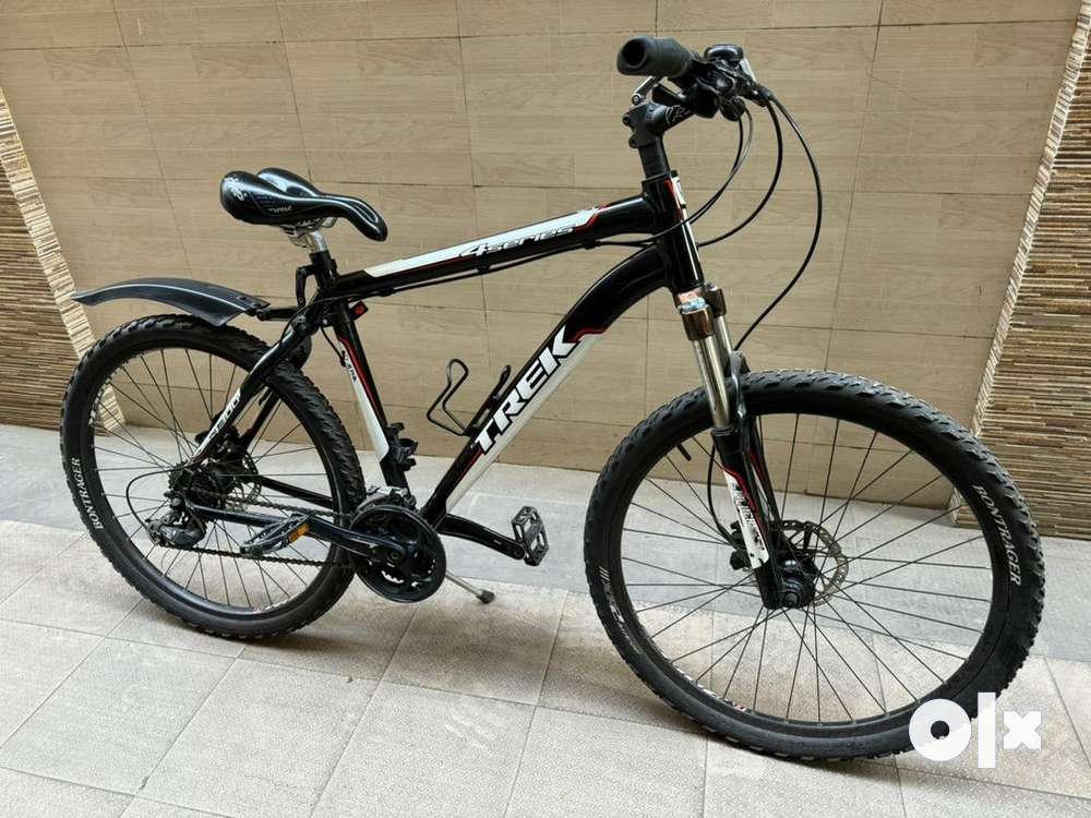 Trek 4 series 2 two bikes Bicycles 1759702349