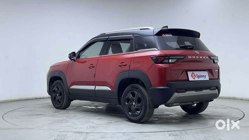Maruti Suzuki Brezza 1.5 Zxi Plus Smart Hybrid Dual Tone, 2023, Petr..
