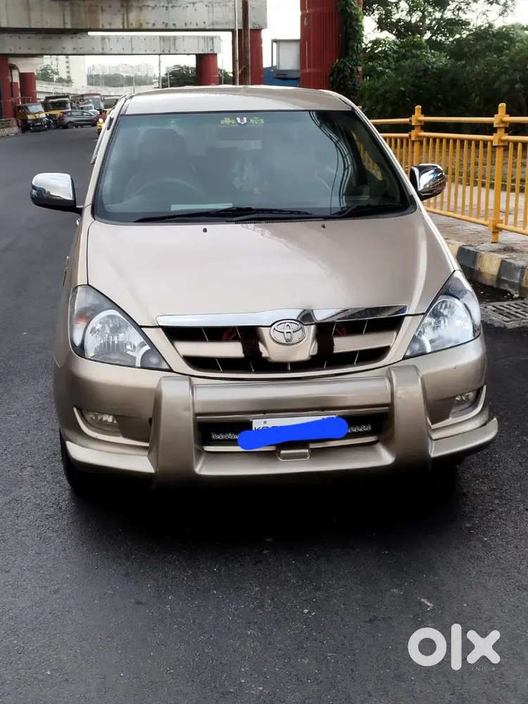 Toyota Innova 2006 Diesel 205000 Km Driven