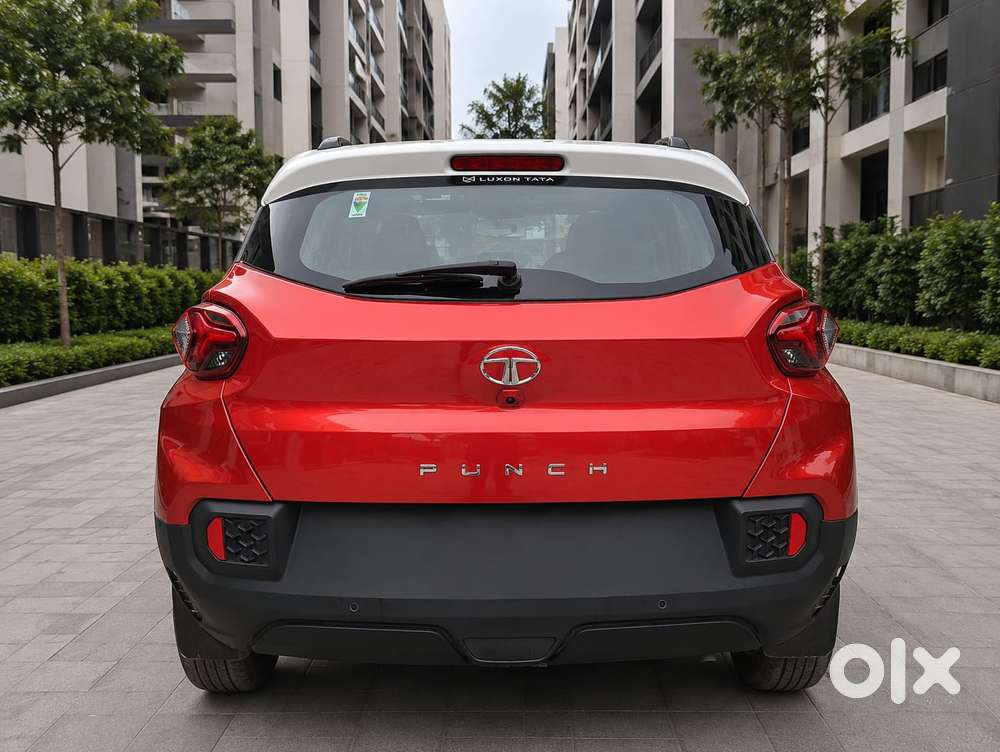 Tata Punch 1.2 Revotron Creative Amt Dual Tone, 2023, Petrol