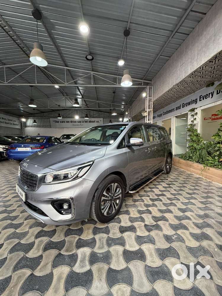 Kia Carnival Premium, 2022, Diesel