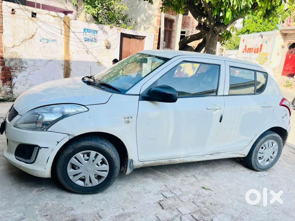Maruti Suzuki Swift 2017 Cng & Hybrids 74500 Km Driven