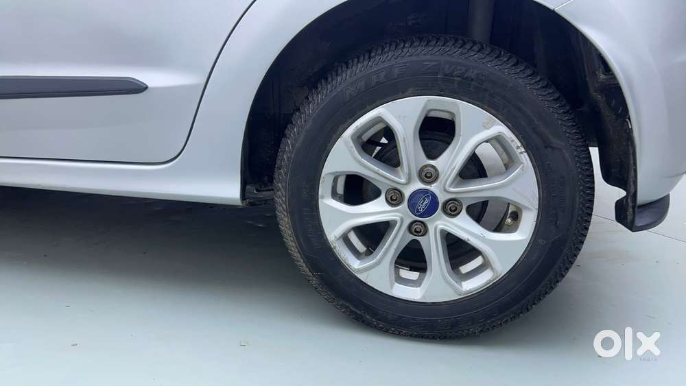 Ford Figo Petrol Titanium, 2016, Petrol