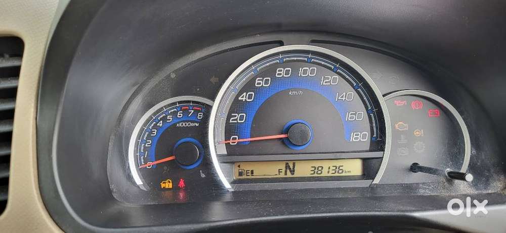 Maruti Suzuki Wagon R Stingray 1.0 Vxi Plus Amt, 2017, Petrol