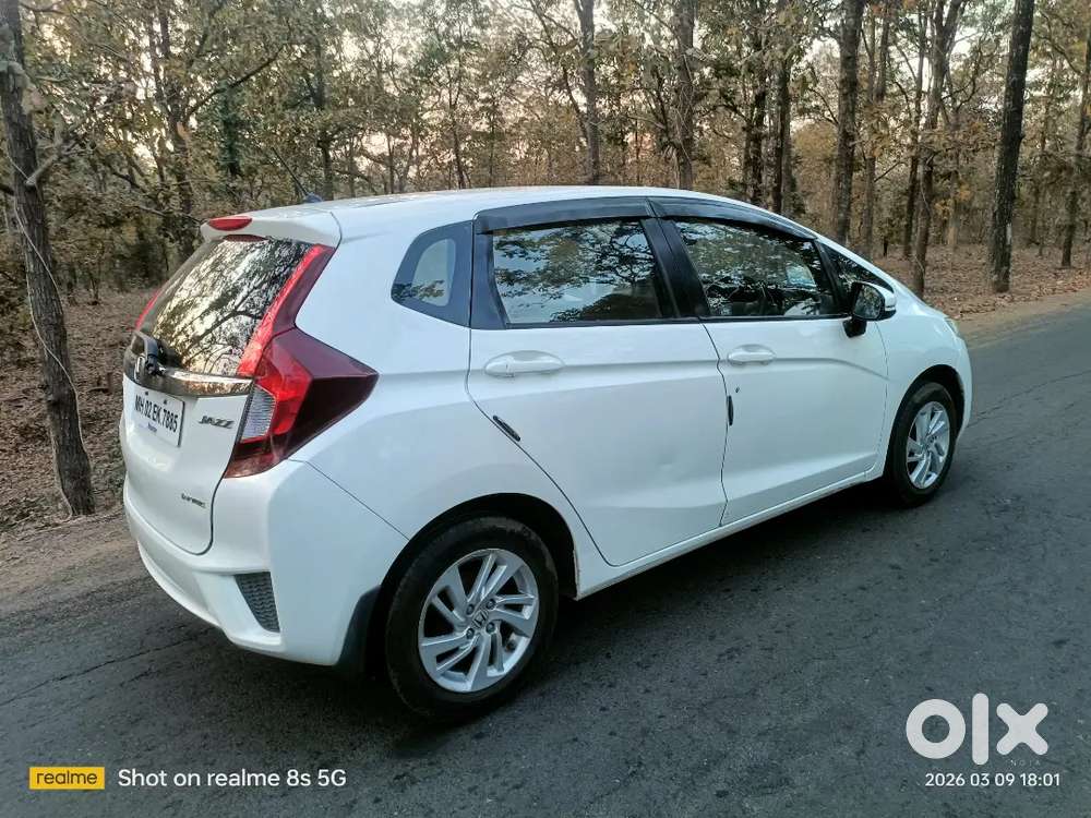 Lady Professor Use Car.honda Jazz 2017 Petrol 20000 Km Driven