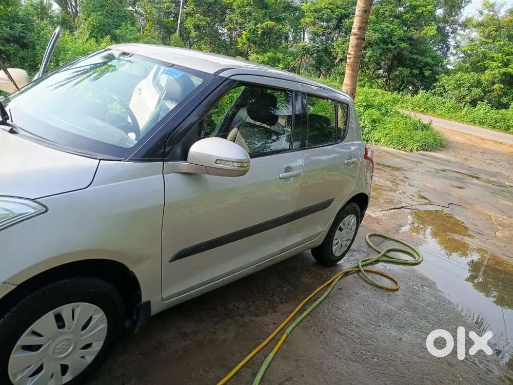 Maruti Suzuki Swift 1.2 2012