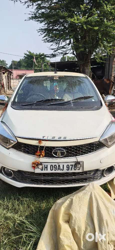 Tata Tiago 2017 Petrol 120000 Km Driven