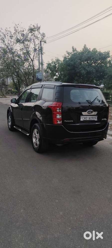 Mahindra Xuv500 W8, 2012