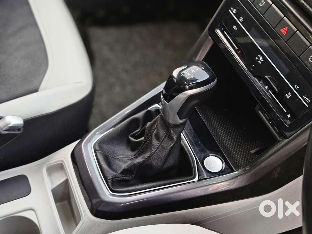 Volkswagen Taigun 1.0 Tsi Topline At, 2022, Petrol