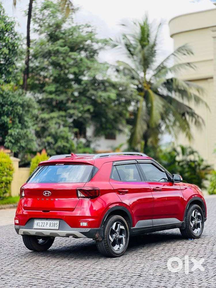 Hyundai Venue Sx (o) Mt 1.5 Diesel, 2021, Diesel