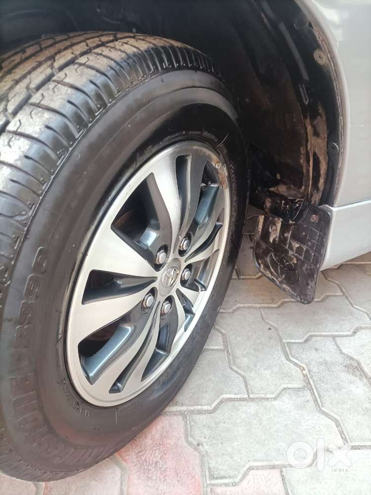 Toyota Innova 2015 Diesel Well Maintained