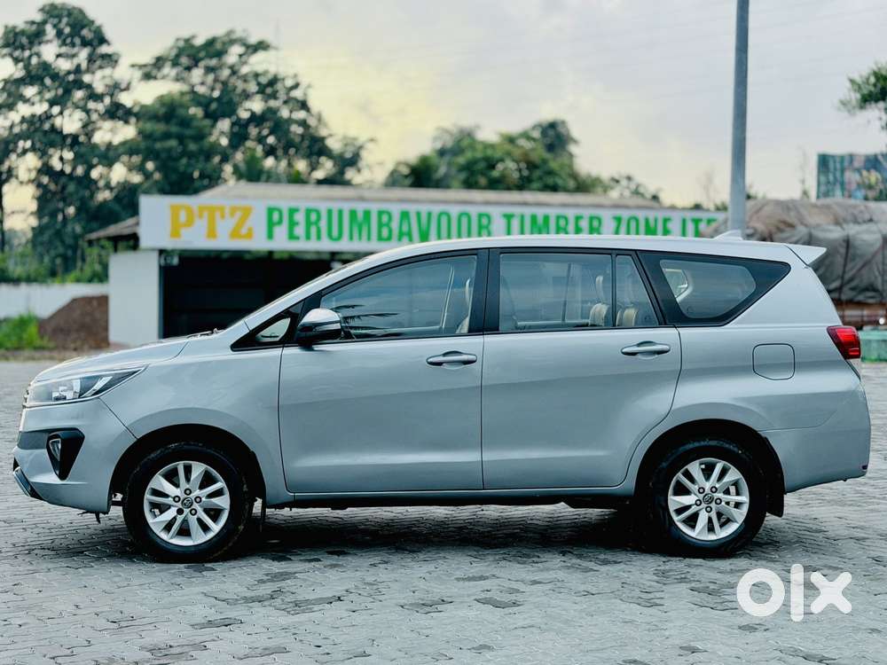 Toyota Innova Crysta 2.4 G Mt, 2017, Diesel