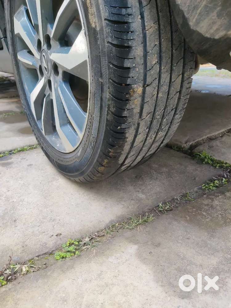 Xuv 300 W8 Optional 2022